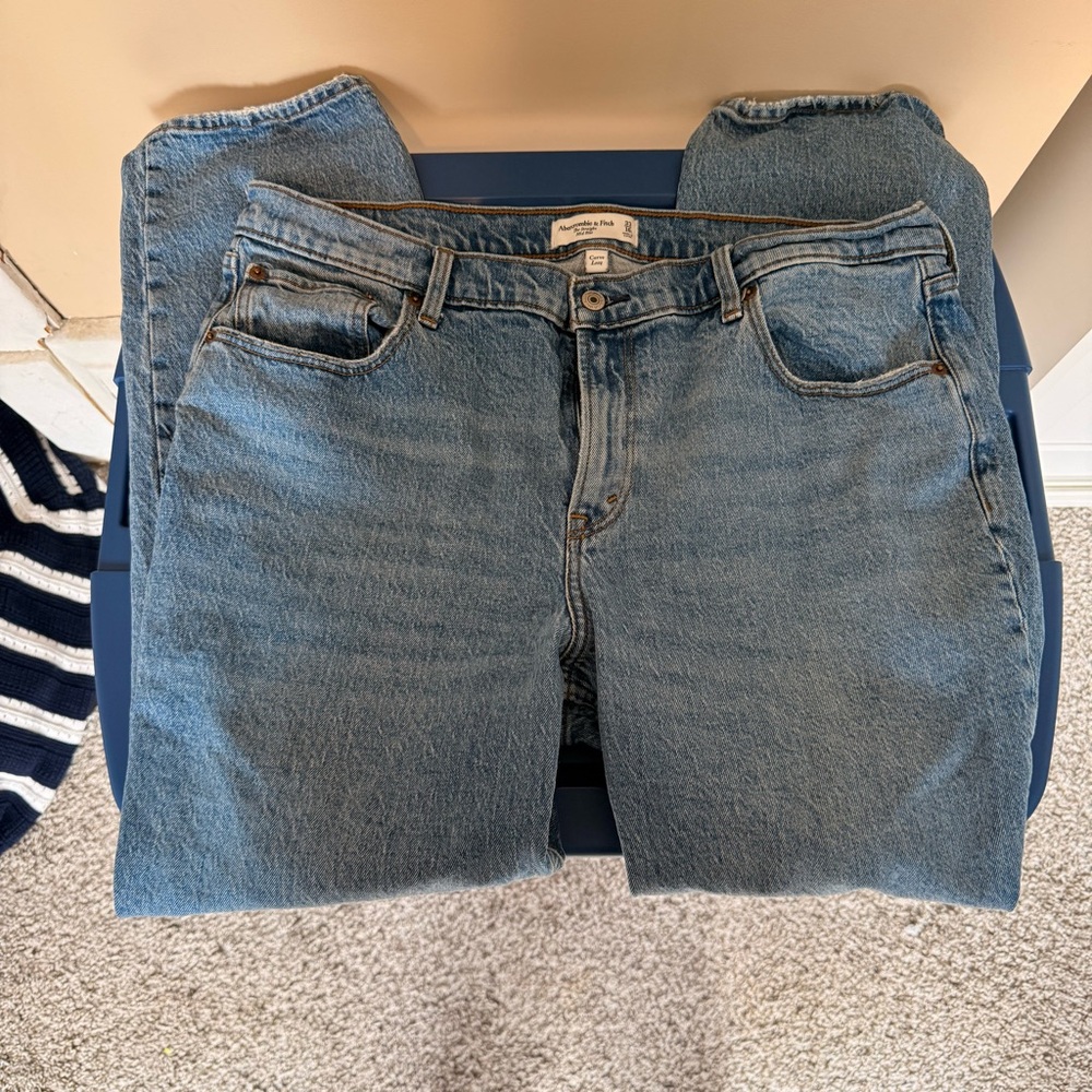 Abercrombie & Fitch Curve Love Straight Fit